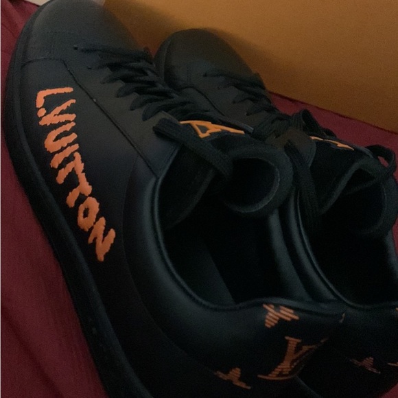 These are Louis Vuitton shoes, men’s size 8. Only worn once. - Picture 3 of 9